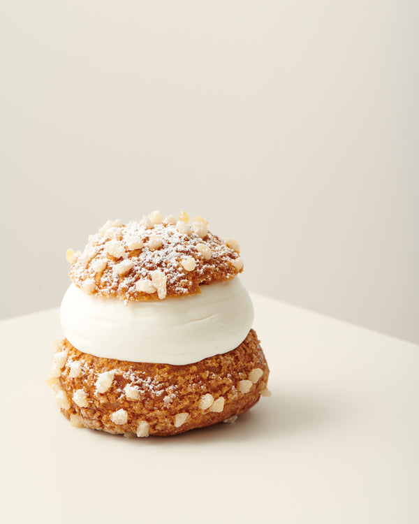 Vanilla Bean Cream Puff